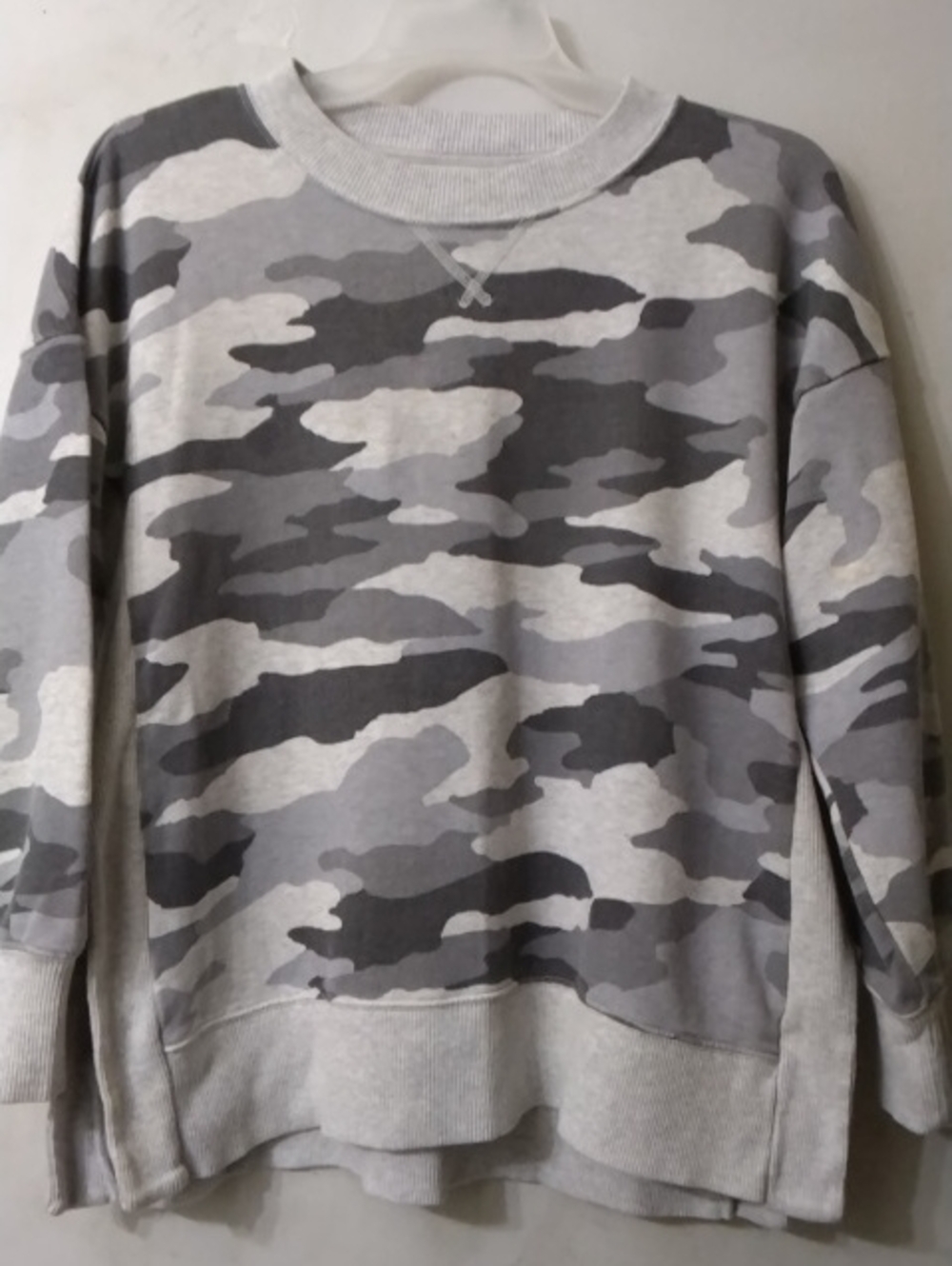 Women's Gray Camo Crewneck Sweater Sz Medium